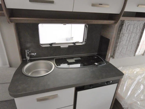 KNAUS SPORT SPORT 450 FU