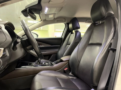 Mazda CX-30 2.0 Skyactiv-X Zenith 132 kW (180 CV)