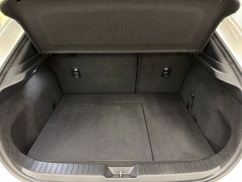 Mazda CX-30 2.0 Skyactiv-X Zenith 132 kW (180 CV)