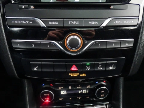 Infiniti QX30 2.2D PREMIUM 7DCT AWD