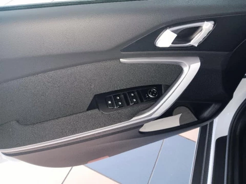 Kia XCeed 1.0 T-GDI DRIVE 5P