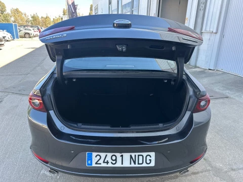 Mazda3 2.0L e-SKY X MHEV 137kW 6AT Centre-line