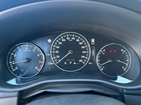 Mazda3 2.0L e-SKY X MHEV 137kW 6AT Centre-line