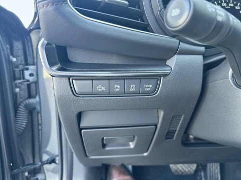 Mazda3 2.0L e-SKY X MHEV 137kW 6AT Centre-line