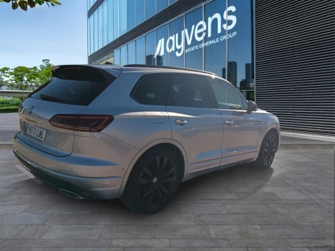 Volkswagen Touareg R-Line Indiv Eleg 3.0 V6 TDI 210 Tip 4M