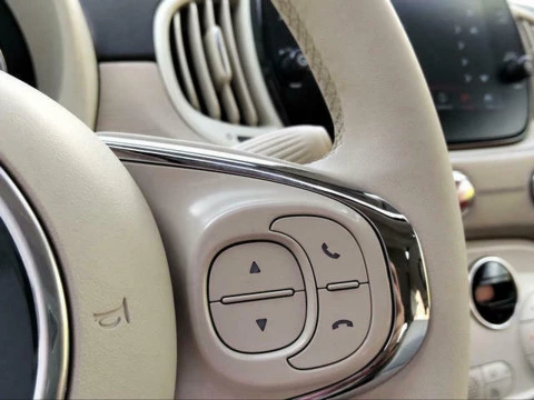 Fiat 500 1.0 Hybrid Dolcevita 51 kW (70 CV)