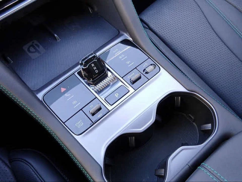 BYD SEAL U DM-i Comfort 160 kW (218 CV)