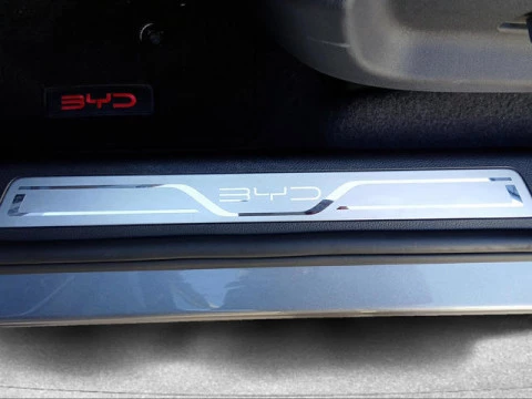 BYD SEAL U DM-i Comfort 160 kW (218 CV)