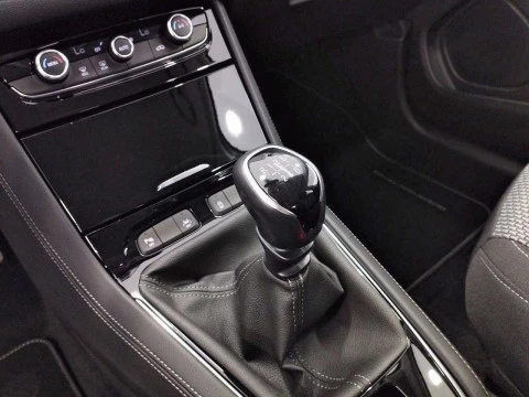 Opel Grandland 1.2 Turbo Design & Tech