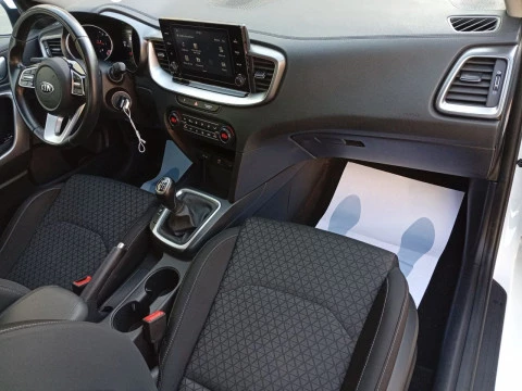 Kia Ceed Tourer Tourer 1.6 MHEV iMT 100kW Drive