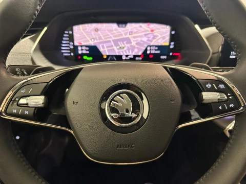 Skoda Octavia Combi Selection 1,4 TSI iV P-HEV 150 kW (204 CV) DSG 6 vel.