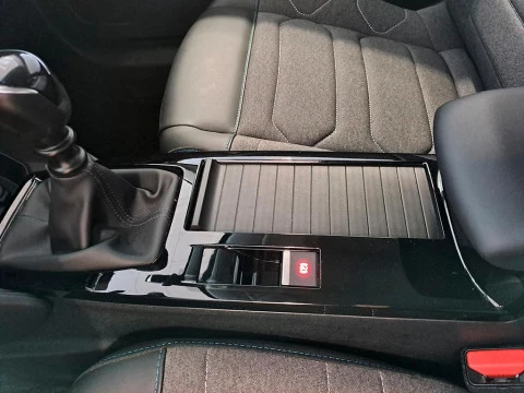 Citroën C4 1.2 PURETECH 130 S&S FEEL PACK 5P