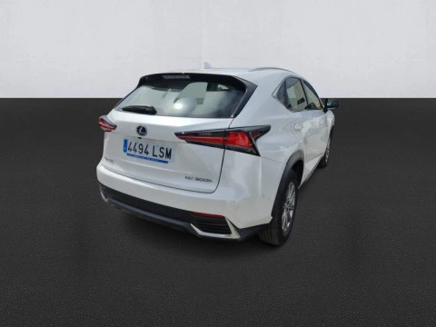 Lexus NX 2.5 300h Business Navigation 2WD