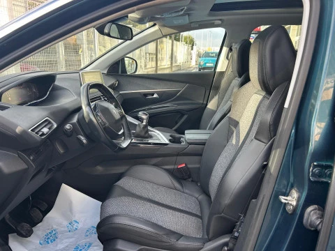 Peugeot 5008 Allure 1.5L BlueHDi 96kW (130CV) S&S