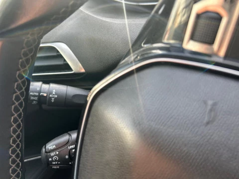 Peugeot 5008 Allure 1.5L BlueHDi 96kW (130CV) S&S