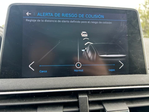 Peugeot 5008 Allure 1.5L BlueHDi 96kW (130CV) S&S