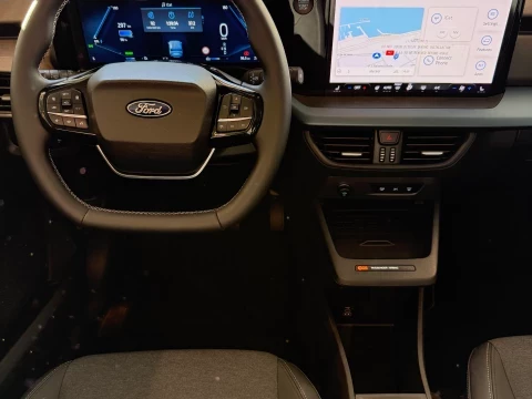 Ford Tourneo Courier BEV 43,5kWh 100kW (136CV) Active Auto