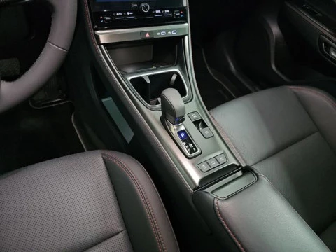 Lexus LBX 1.5 136cv HEV Elegant+ Black