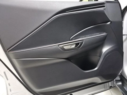 Lexus LBX 1.5 136cv HEV Elegant+ Black