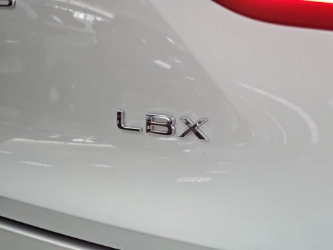 Lexus LBX 1.5 136cv HEV Elegant+ Black