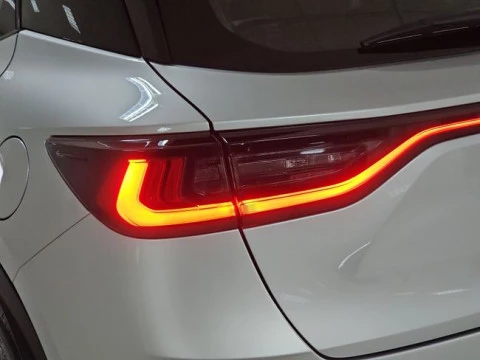 Lexus LBX 1.5 136cv HEV Elegant+ Black