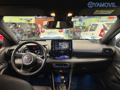Toyota Yaris 120H Style 85 kW (116 CV)