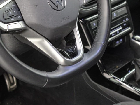 Volkswagen T-Cross 1.0 TSI DSG R-LINE 115CV 5P