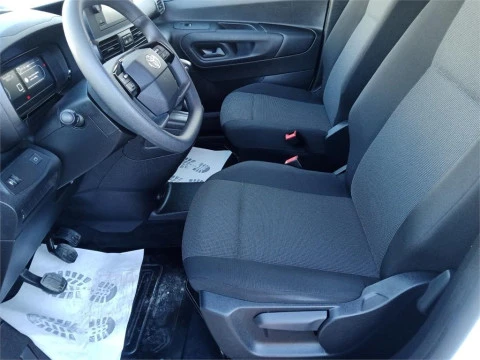 Toyota Proace City Van L1 1.5D GX 130