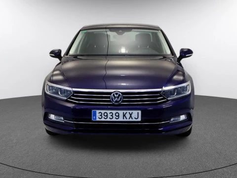 Volkswagen PASSAT 1.6 TDI 88KW DSG ADVANCE 4P