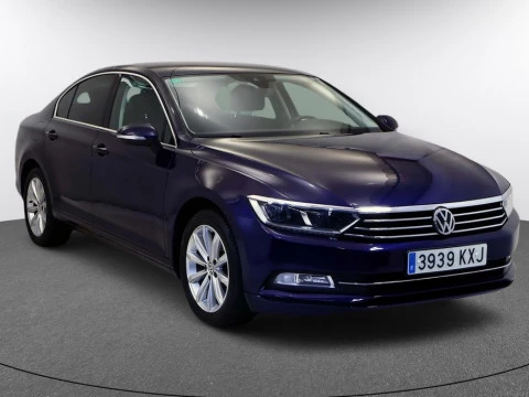 Volkswagen PASSAT 1.6 TDI 88KW DSG ADVANCE 4P