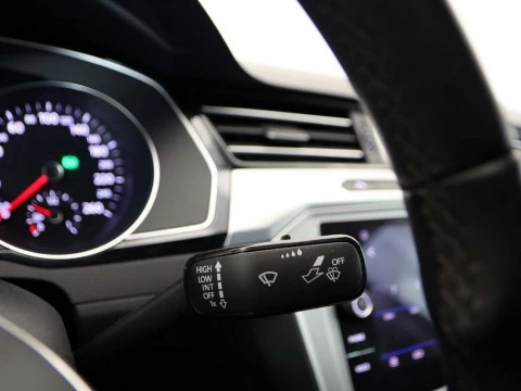 Volkswagen PASSAT 1.6 TDI 88KW DSG ADVANCE 4P