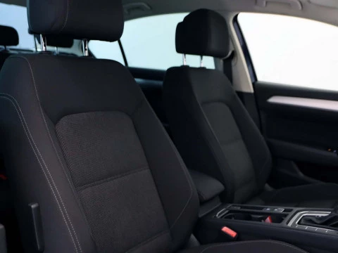 Volkswagen PASSAT 1.6 TDI 88KW DSG ADVANCE 4P