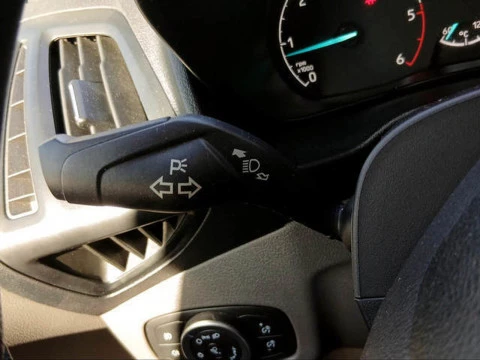 Ford Transit Connect Furgon 1.5 TDCi Trend 200 L1 74 kW (100 CV)