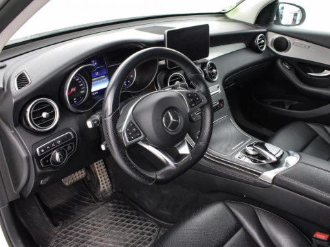 Mercedes-Benz Clase GLC GLC 220 D 4MATIC AUTO 170 5P