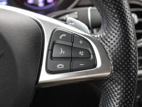 Mercedes-Benz Clase GLC GLC 220 D 4MATIC AUTO 170 5P