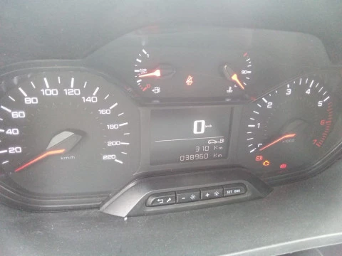 Peugeot Partner Premium Standard 600kg BlueHDi 73kW