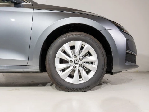 Skoda Octavia 1.5 TSI 110kW(150CV) m-HEV DSG Selection