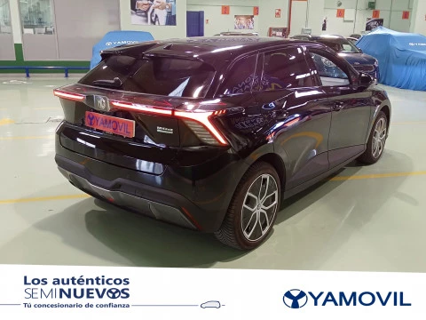 MG4 64kWh Luxury 150 kW (204 CV)