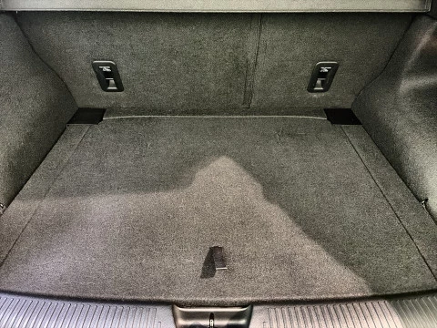 MG4 64kWh Luxury 150 kW (204 CV)