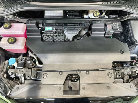 MG4 64kWh Luxury 150 kW (204 CV)