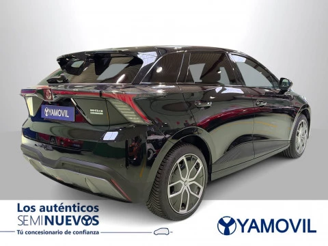 MG4 64kWh Luxury 150 kW (204 CV)