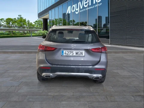 Mercedes-Benz GLA 200 D