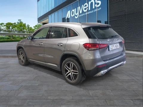 Mercedes-Benz GLA 200 D