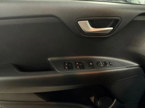 Kia Stonic 1.0 T-GDi 74kW (100CV) MHEV MT Business