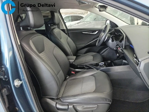 Kia Niro 1.6 GDi PHEV 104kW (141CV) Drive