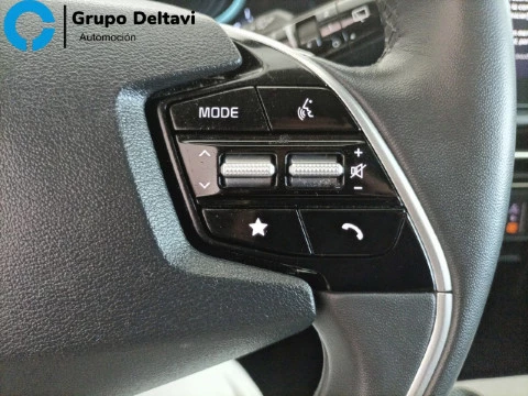 Kia Niro 1.6 GDi PHEV 104kW (141CV) Drive