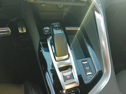 Peugeot 3008 Hybrid 300 e-EAT8 GT