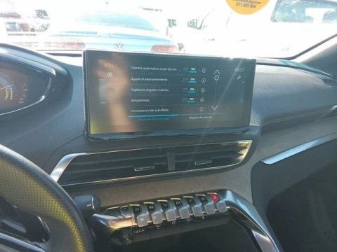 Peugeot 3008 Hybrid 300 e-EAT8 GT
