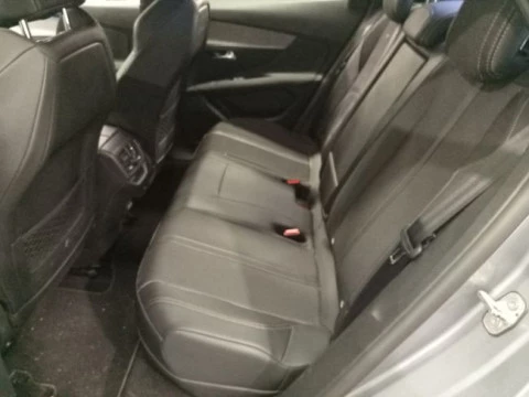 Peugeot 3008 Hybrid 300 e-EAT8 GT
