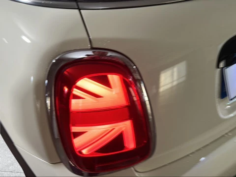 MINI COOPER 5 PUERTAS